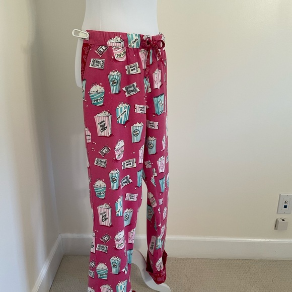 Munki Munki Pink Movie Night Print 2-Piece Flannel Pajamas Set - Picture 12 of 15